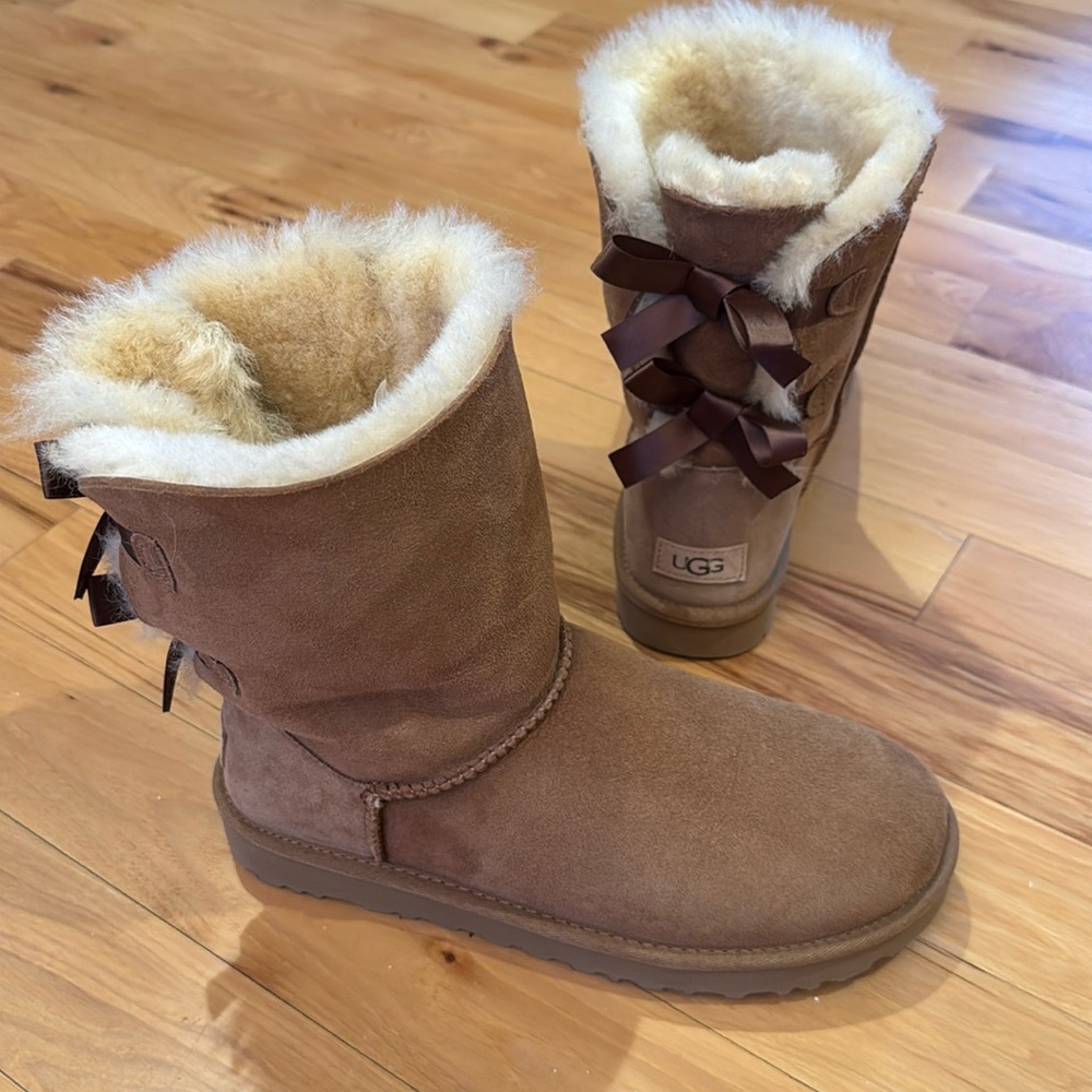 Bailey bow uggs